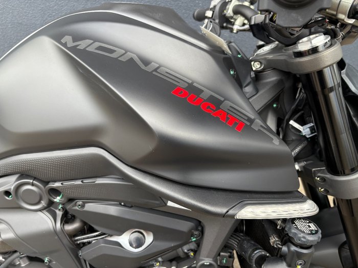 2023 DUCATI MONSTER + BLACK