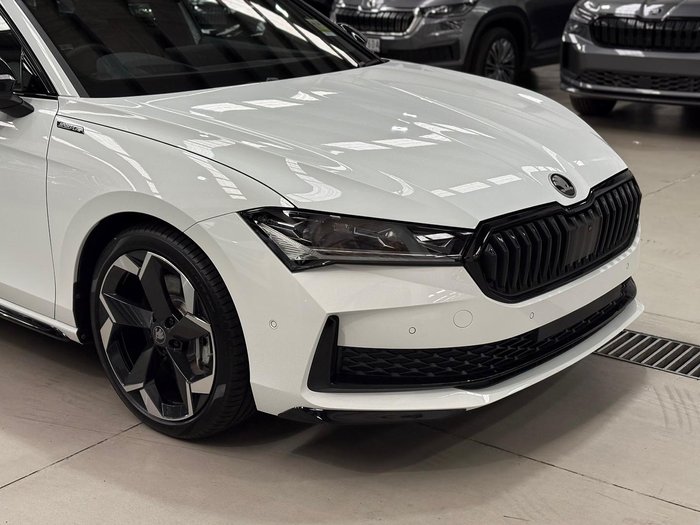 2025 SKODA Superb 195TSI Sportline