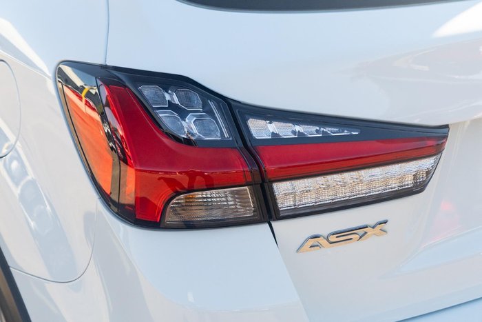 2022 Mitsubishi ASX ES