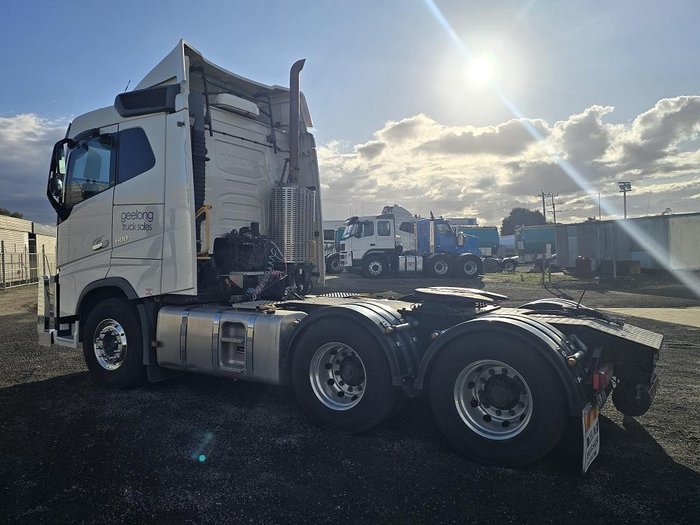 2018 Volvo Fh16 White
