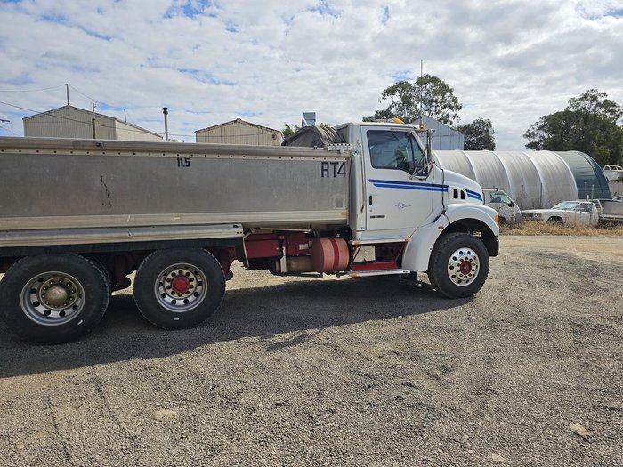 2004 Sterling 7500 White
