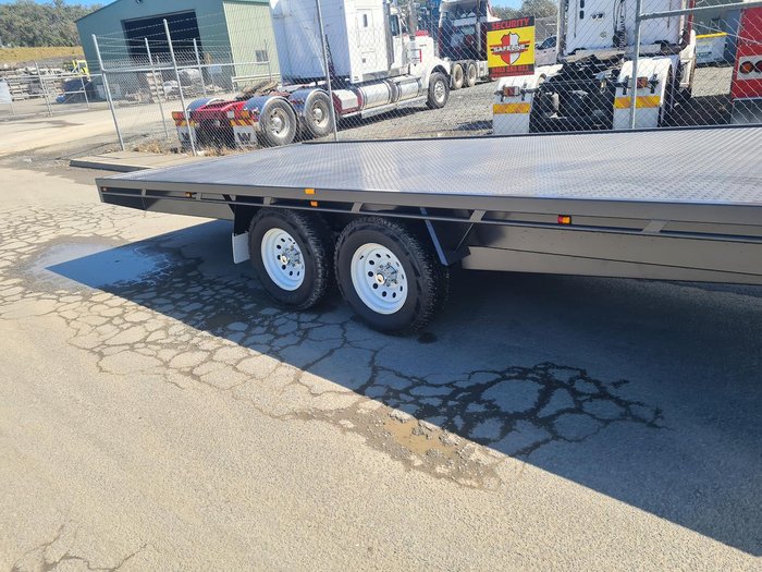 2024 McNeill 6M By 2.5M Flat Deck