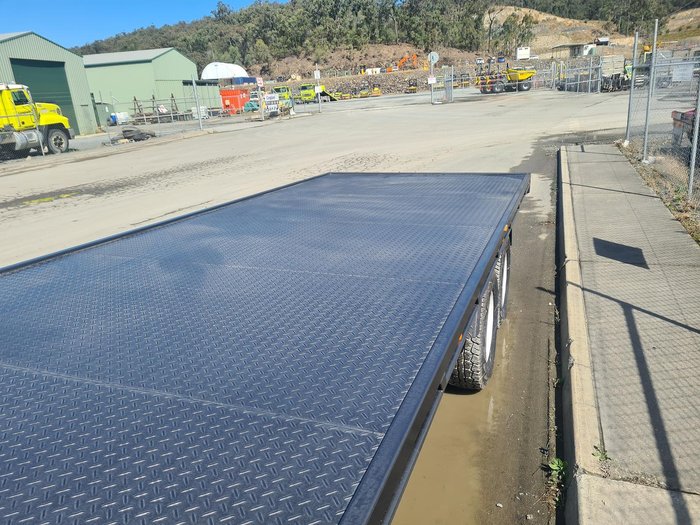 2024 McNeill 6M By 2.5M Flat Deck