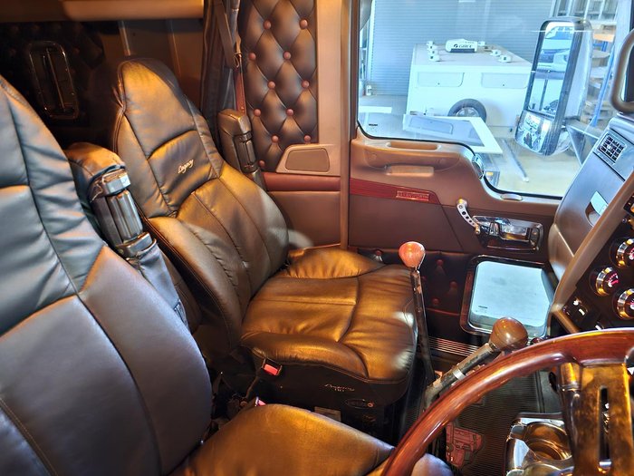 2007 Kenworth T400 Series T404