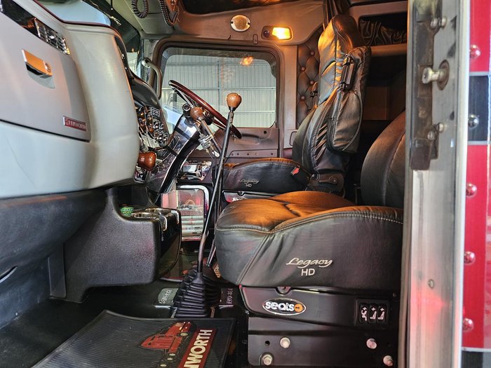 2007 Kenworth T400 Series T404