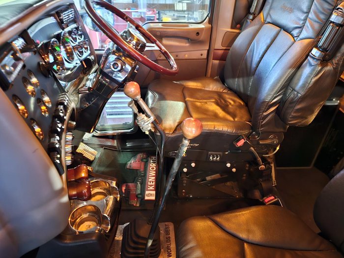 2007 Kenworth T400 Series T404