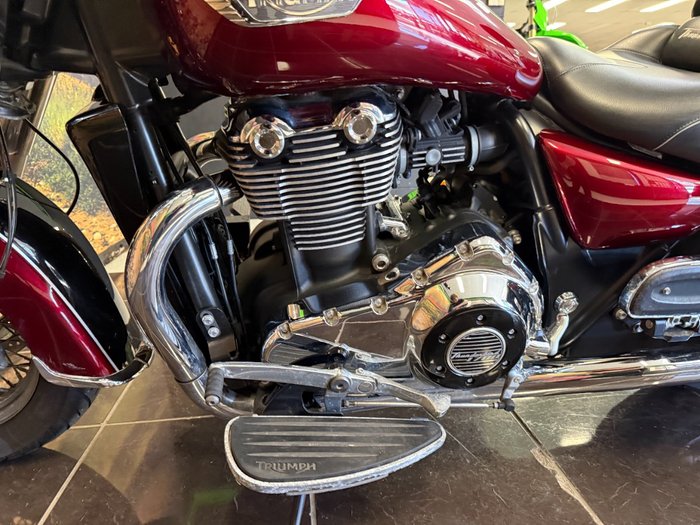 2016 Triumph THUNDERBIRD LT BLACK