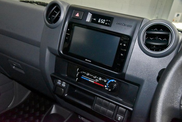 2025 Toyota Landcruiser GXL