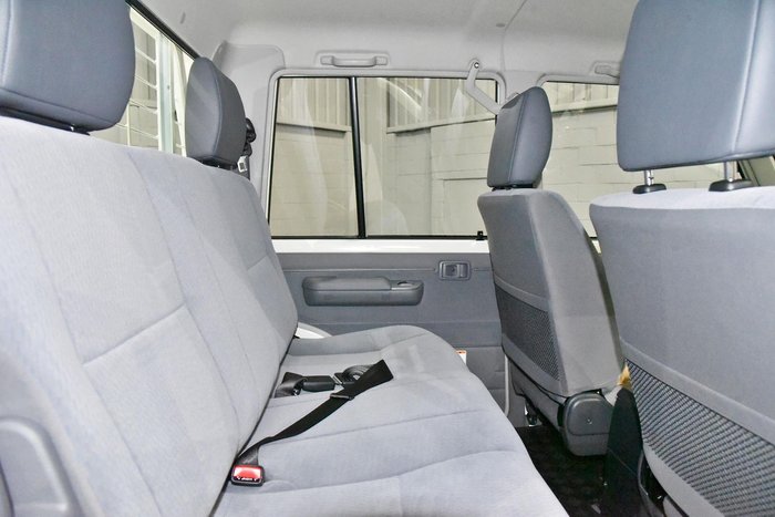 2025 Toyota Landcruiser GXL