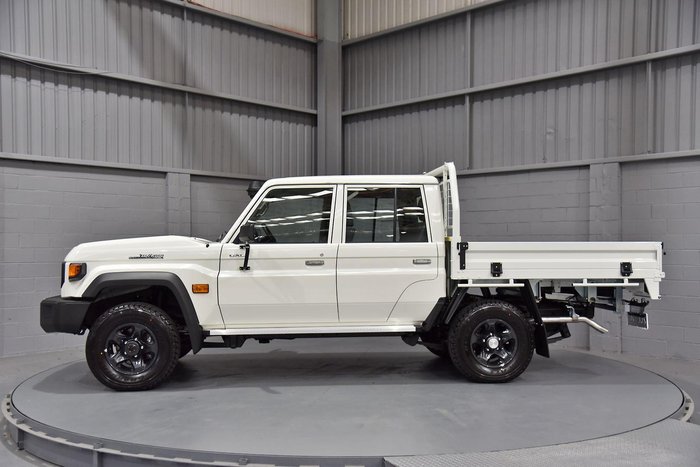 2025 Toyota Landcruiser GXL