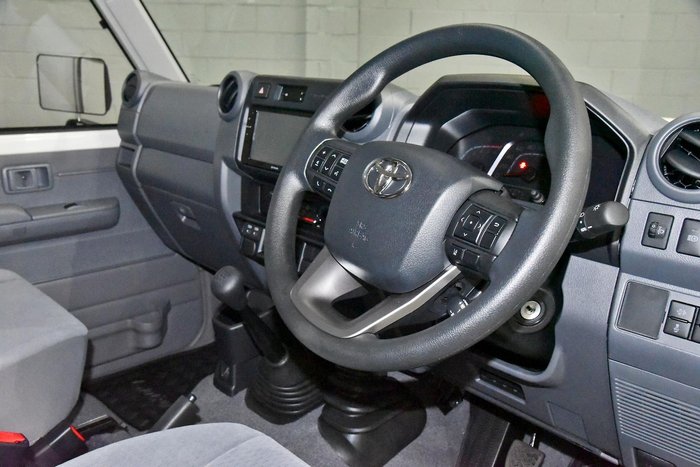 2025 Toyota Landcruiser GXL