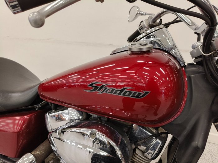 2005 Honda VT750C SHADOW Red
