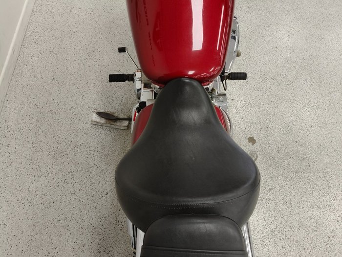 2005 Honda VT750C SHADOW Red