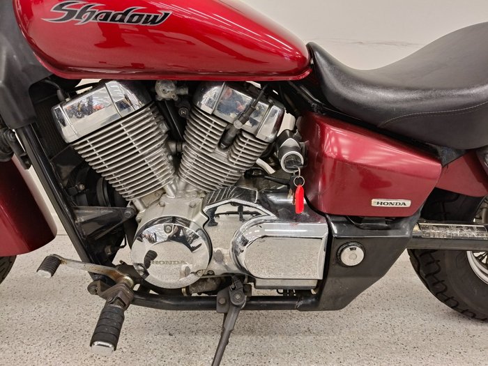 2005 Honda VT750C SHADOW Red