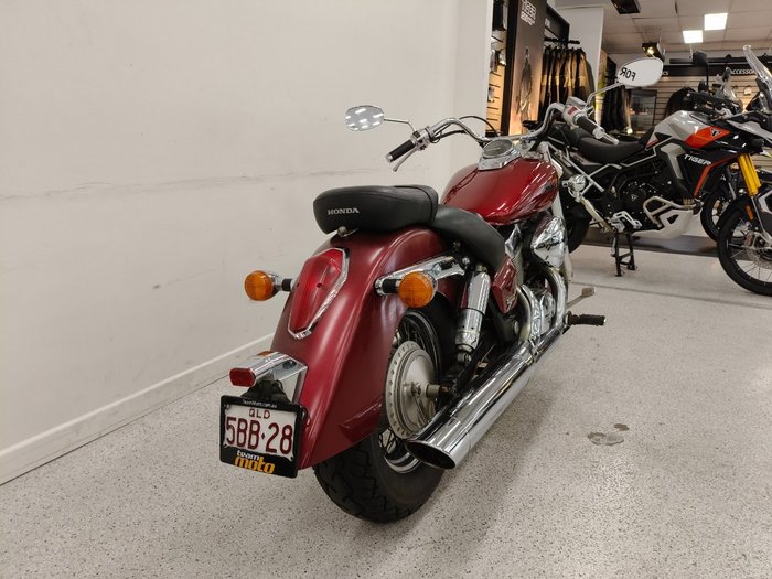 2005 Honda VT750C SHADOW Red