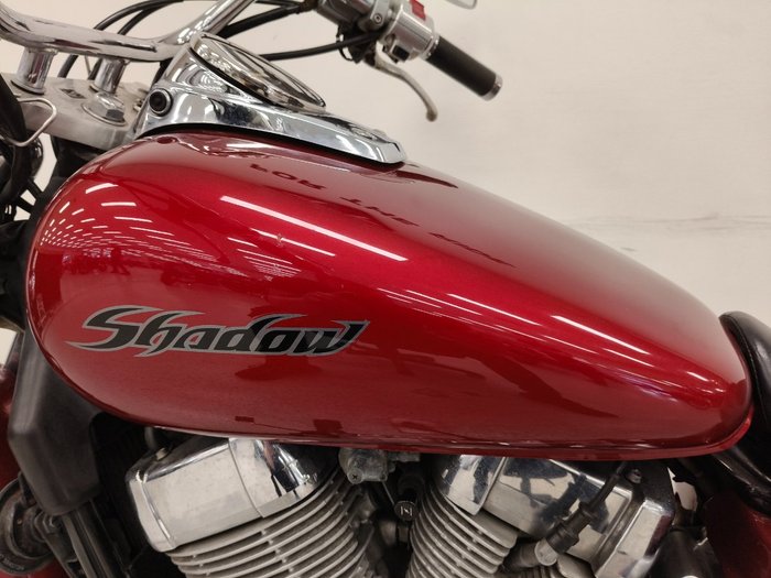 2005 Honda VT750C SHADOW Red