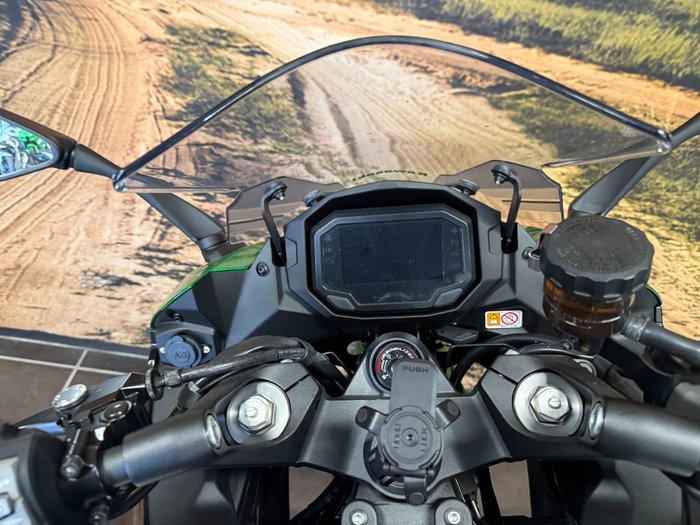 2023 Kawasaki NINJA 1000SX GREEN