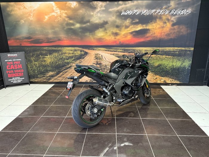 2023 Kawasaki NINJA 1000SX GREEN