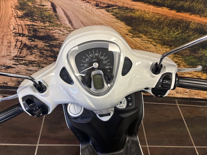 2024 Yamaha D ELIGHT 125 (LTS125-C) WHITE
