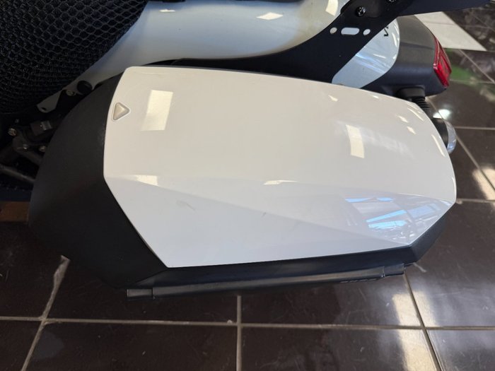 2022 Kawasaki VULCAN S SE LAMS BLACK