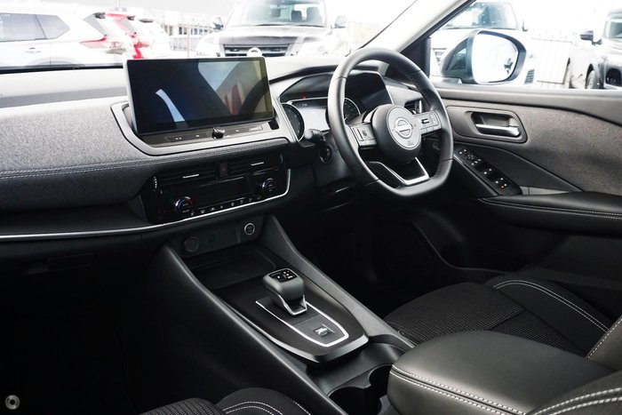 2025 Nissan QASHQAI ST-L