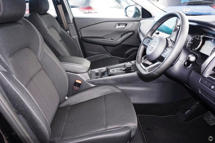 2025 Nissan QASHQAI ST-L