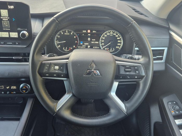 2022 Mitsubishi Outlander LS