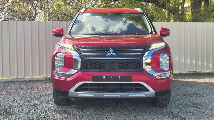 2022 Mitsubishi Outlander LS