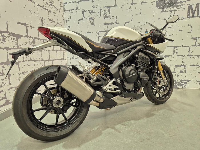 2022 Triumph Speed Triple 1200 RR Speed Triple White