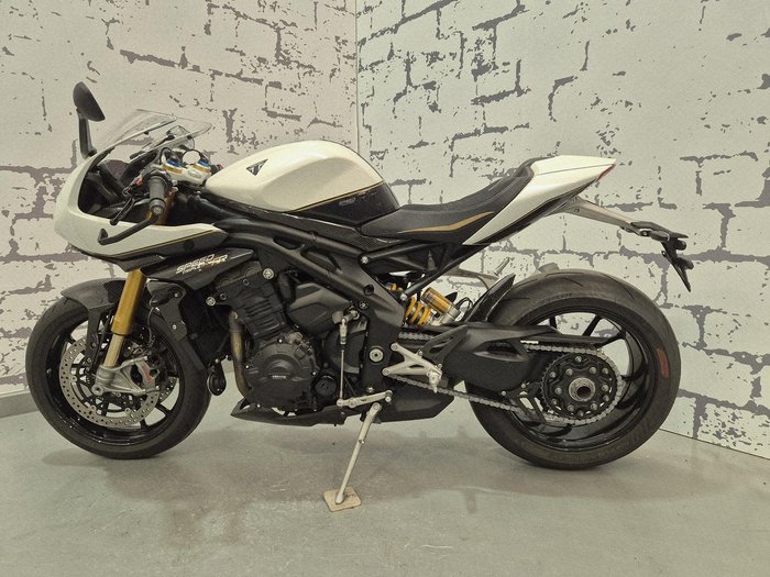 2022 Triumph Speed Triple 1200 RR Speed Triple White