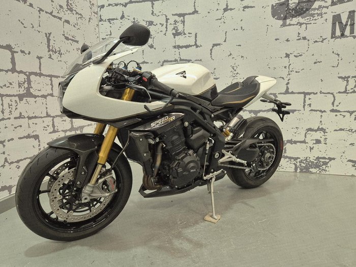 2022 Triumph Speed Triple 1200 RR Speed Triple White