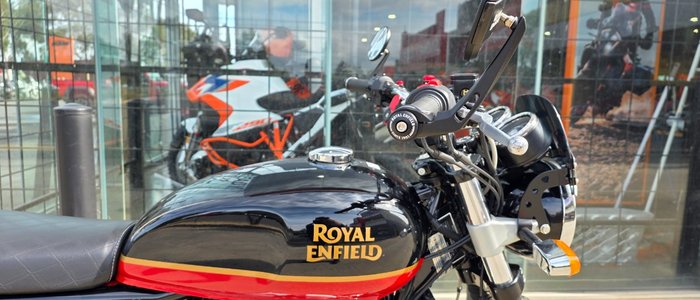 2021 Royal Enfield (see Also Enfiel INTERCEPTOR 650 CLASSIC BLACK
