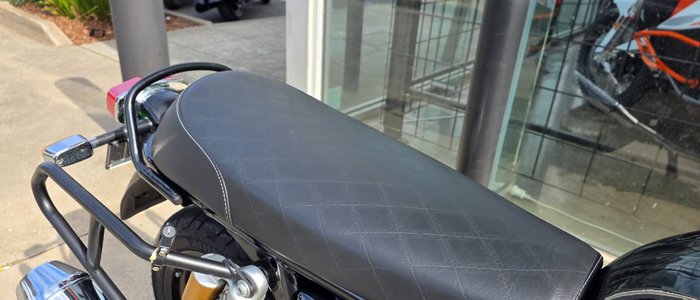 2021 Royal Enfield (see Also Enfiel INTERCEPTOR 650 CLASSIC BLACK