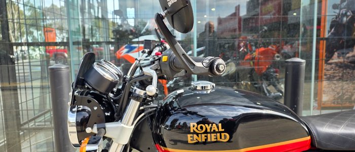 2021 Royal Enfield (see Also Enfiel INTERCEPTOR 650 CLASSIC BLACK