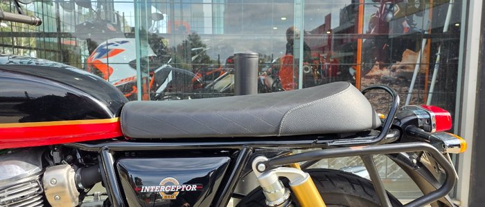 2021 Royal Enfield (see Also Enfiel INTERCEPTOR 650 CLASSIC BLACK