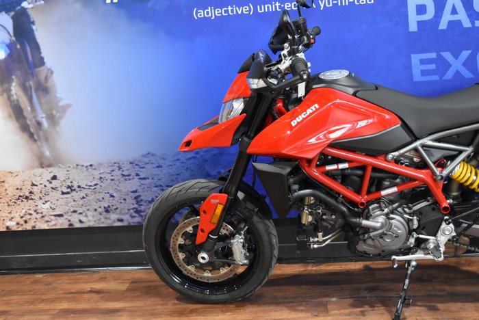 2020 Ducati HYPERMOTARD 950 (RED) Red