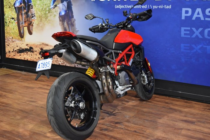 2020 Ducati HYPERMOTARD 950 (RED) Red