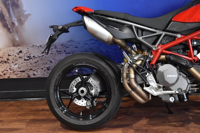 2020 Ducati HYPERMOTARD 950 (RED) Red