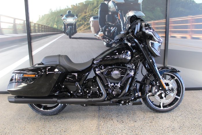 2025 Harley-davidson FLHX STREET GLIDE (117) 1