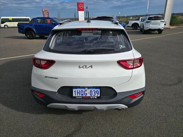 2022 KIA STONIC