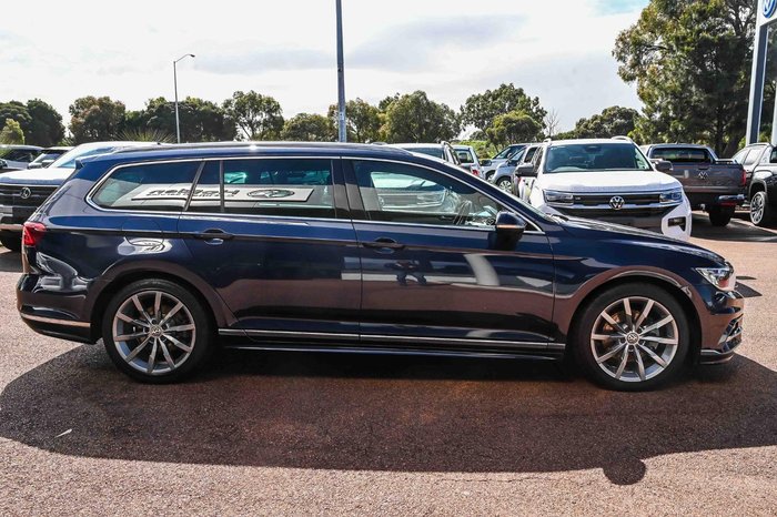 2016 Volkswagen Passat 140TDI Highline B8 MY17 Night Blue