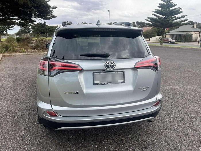 2018 Toyota RAV4 Cruiser