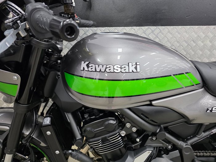 2019 Kawasaki Z900RS CAFE GREY