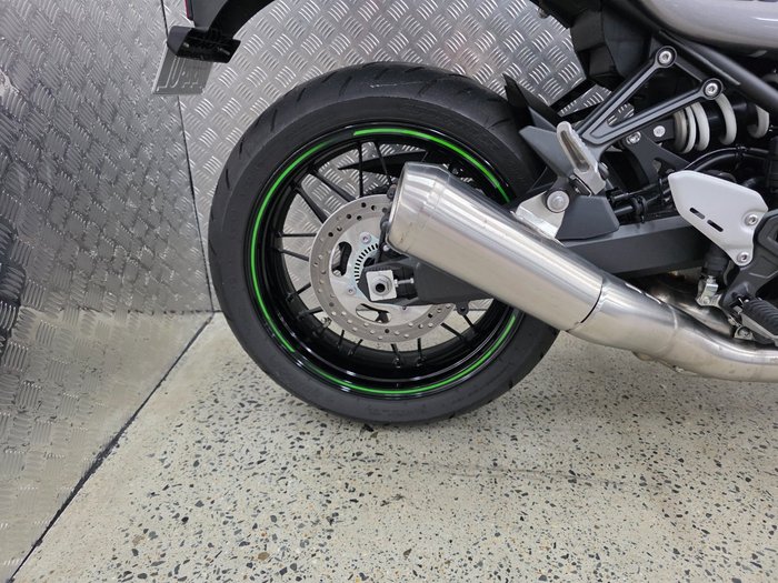 2019 Kawasaki Z900RS CAFE GREY