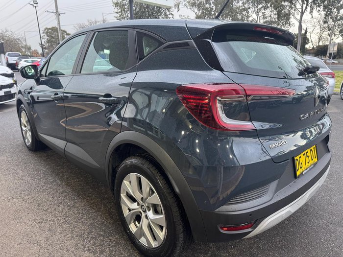 2022 Renault Captur Zen