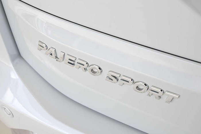 2025 Mitsubishi Pajero Sport GLS
