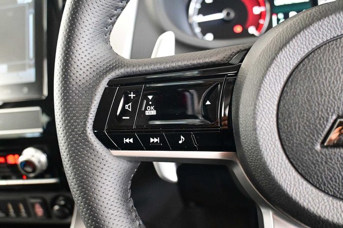 2025 Mitsubishi Pajero Sport GLS