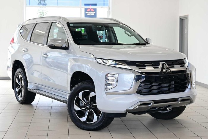 2025 Mitsubishi Pajero Sport GLS