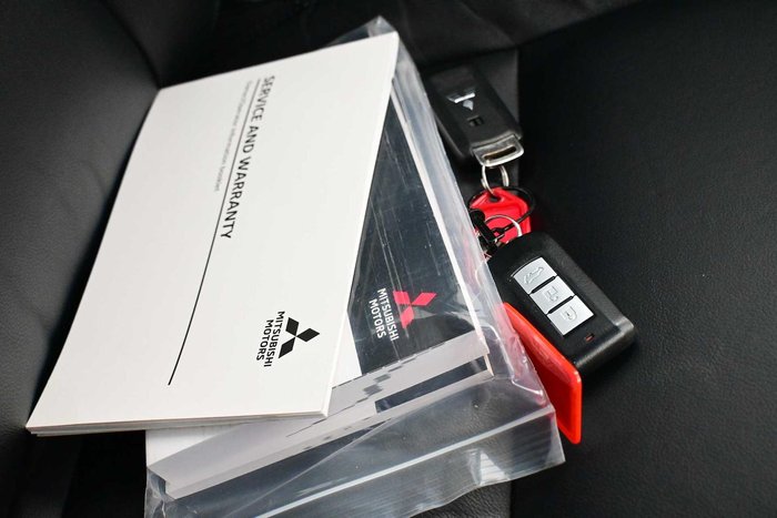 2025 Mitsubishi Pajero Sport GLS