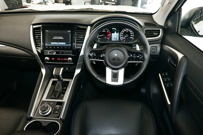 2025 Mitsubishi Pajero Sport GLS